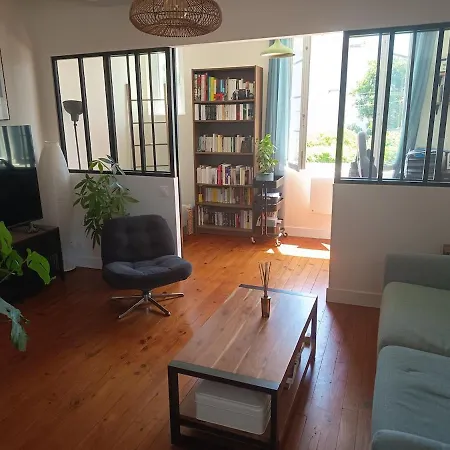 Cosy - Quartier Des Arenes Apartment *